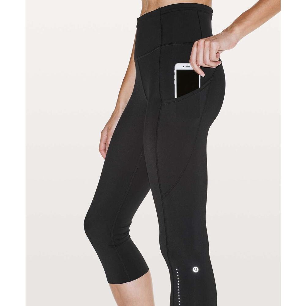 Lululemon (8) Black Fast and Free Crop 19" Inseam Legging- Gym Tights, Workout